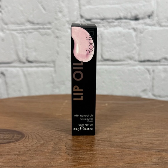 Rodial Lip Oil With Collagen in Original (soft pink) - Picture 5 of 5